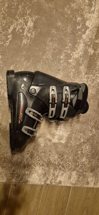 Clapari ski 
marime EUR:37 mondo:23.5 / 2