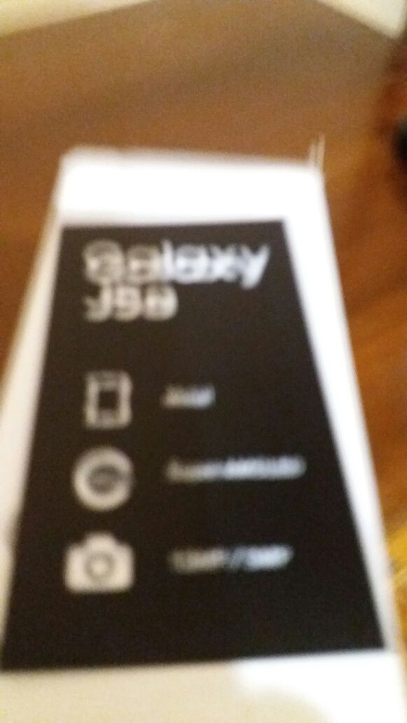 Продавам телефон Самсунг Галакси Ел  в много добро състояния на посоче