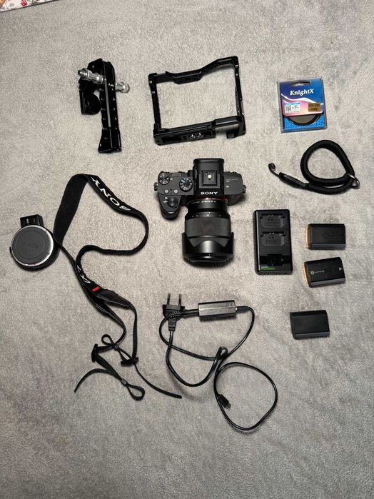 Aparat foto Mirrorless Sony Alpha A7III, 24.2 MP, Full-Frame