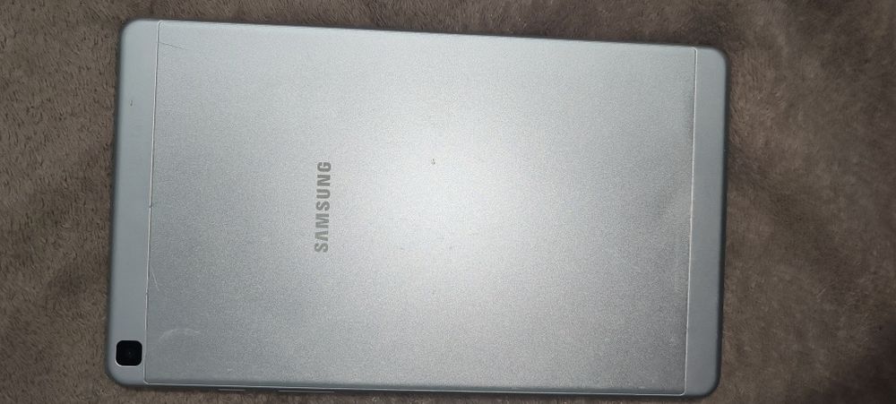 Vând tableta Samsung