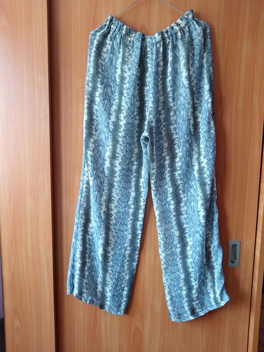 Vând Costum Damă de Vară Mărimea L