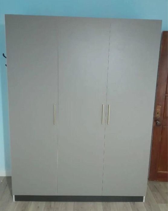 Шкаф почти жаңа!