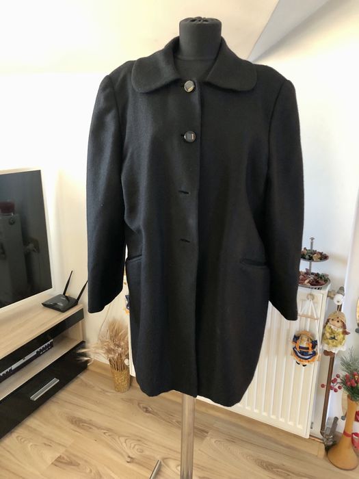 Palton de dama negru !