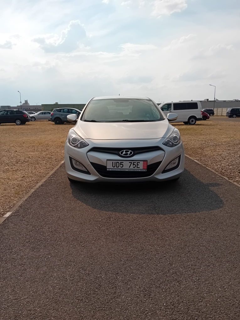 Hyundai i30 1.4 benzina