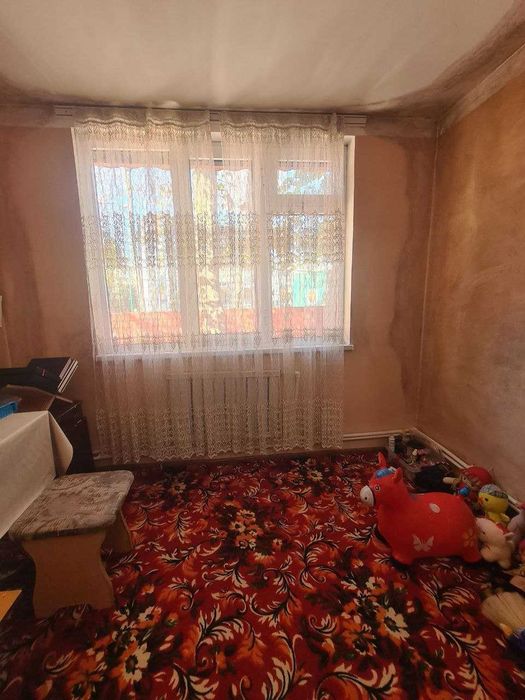 Шаҳар марказида 2 хонали квартира сотилади