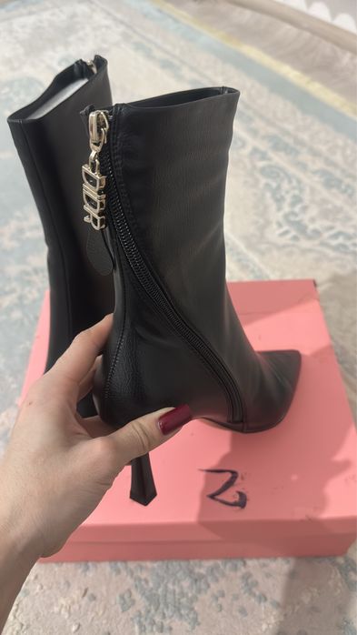 Ботильоны на каблуке