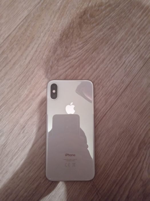 Iphone Xs (Iphone)