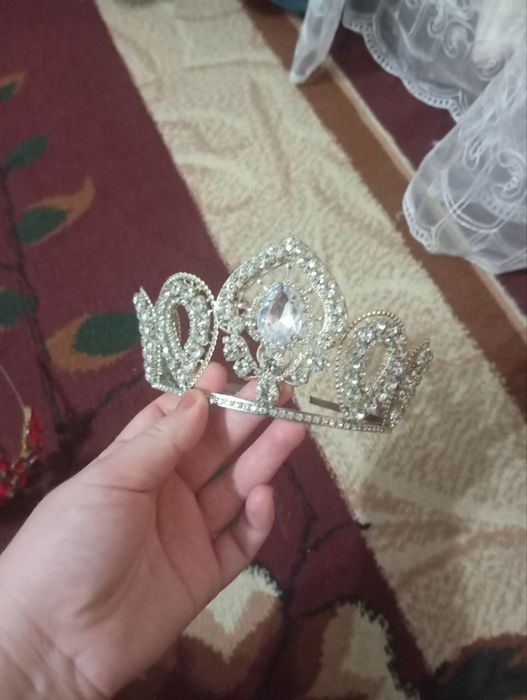 Ansambil, ko'ylak sotiladi