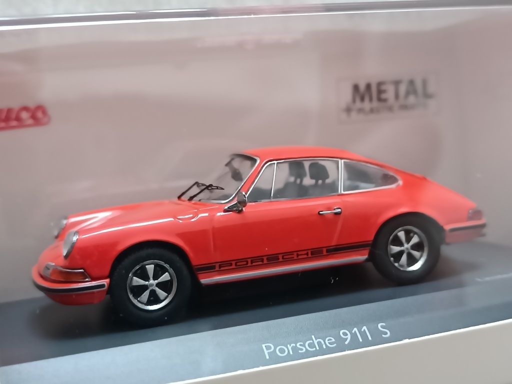 Schuco Limited Edition Porsche 911s 1:43