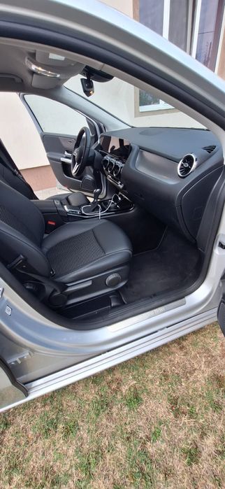 Mercedes B180, an fabricație: 2022