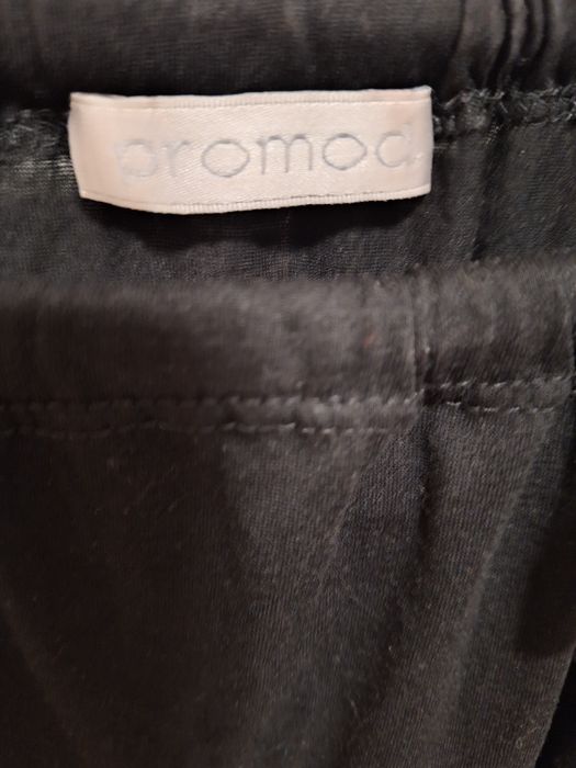 Рокля и топ с пайети +подарък ръкави  Обща цена 20лв