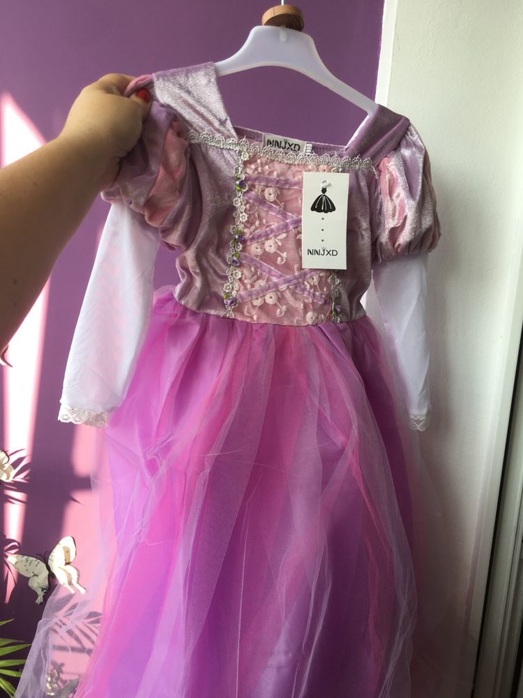 Rochie rochita RAPUNZEL NOUA 4,5,6,7 ani