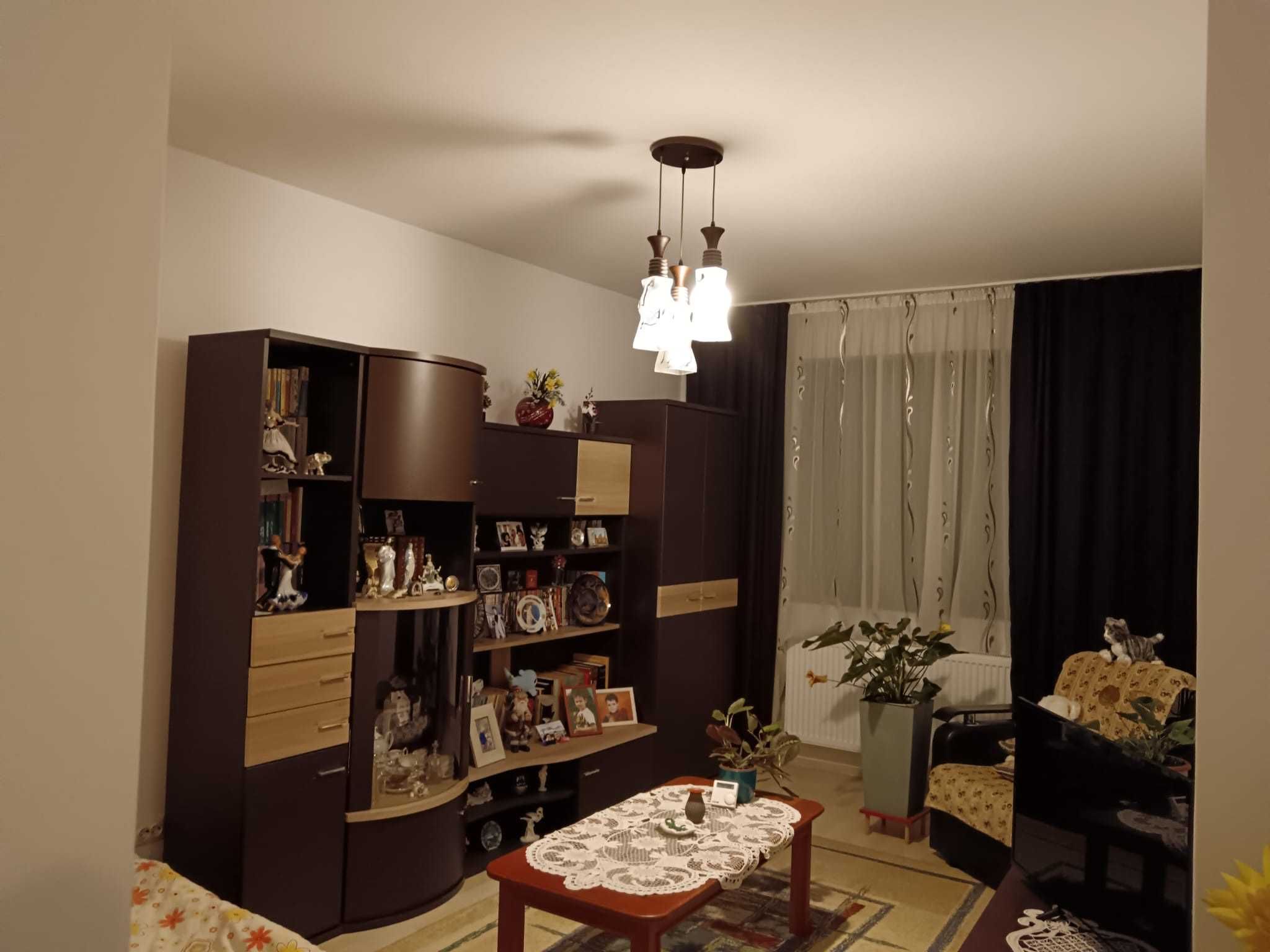 Proprietar, vand apartament 2 camere, an 2017