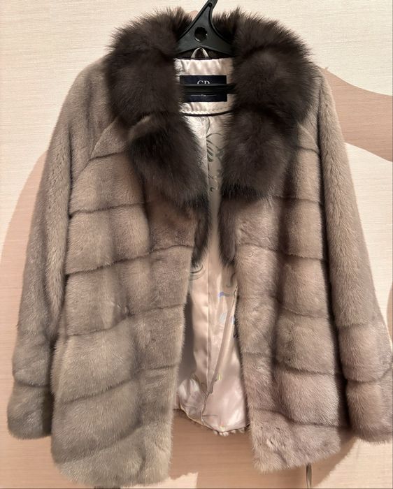 Норковая шуба/воротник соболь