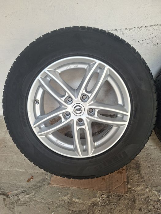 Jante Nissan, Duster cu anvelope de iarna 215 65 16