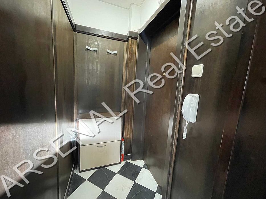 Дава се под наем Двустаен апартамент в София, Център - 60 кв.м за 500 € - Снимка #1