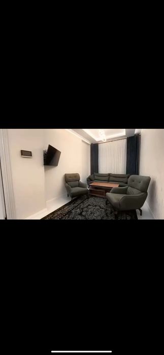 Продается дом 5 комнат, ор-р: ул. Циолковского, 200 м²