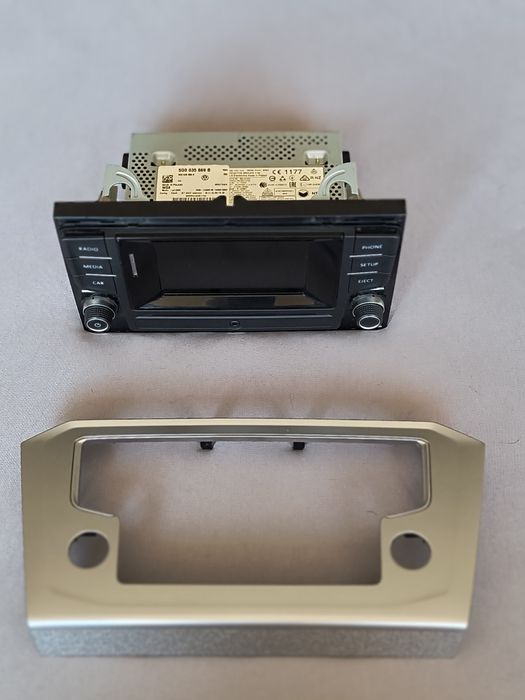 Медия за VW Pssat B8  - MIB 2 Entry