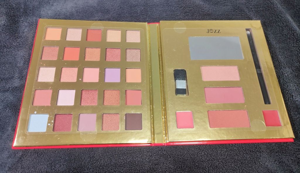 Jozz Beauty Set Pallete and Bronzer