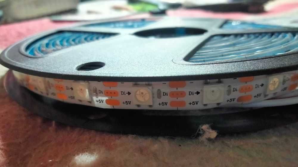 Banda led digitală model ws2812b
