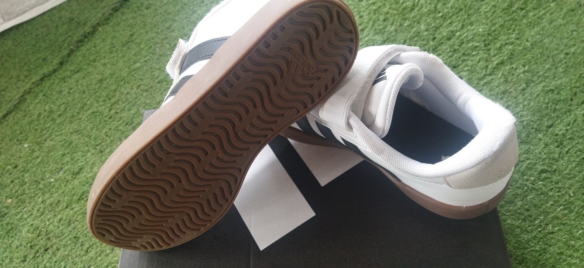 Детски маратонки Adidas court 33 номер