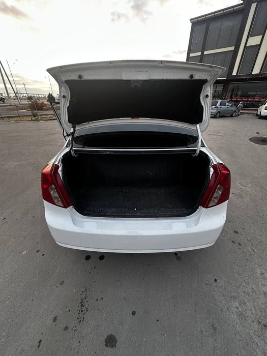 Lacetti 2013 1.6 avtomat