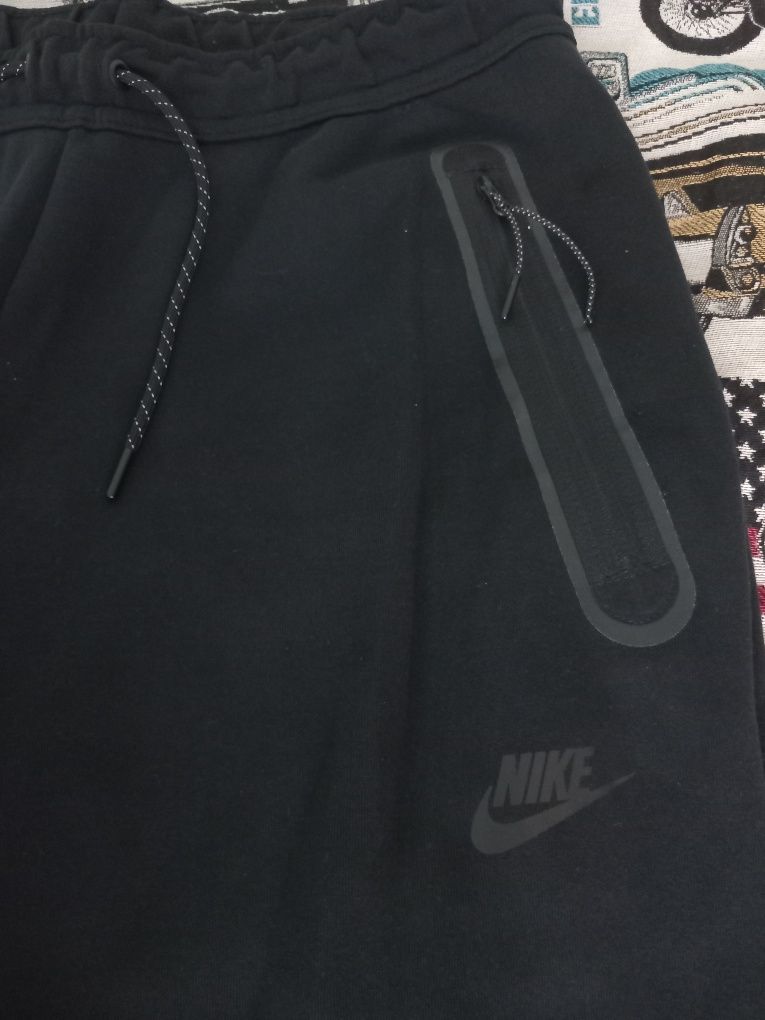 Nike Tech Fleece