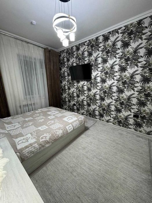 Сдается квартира на Мирзо Улугбеке 2/2/5  ор-р метро БИЙ