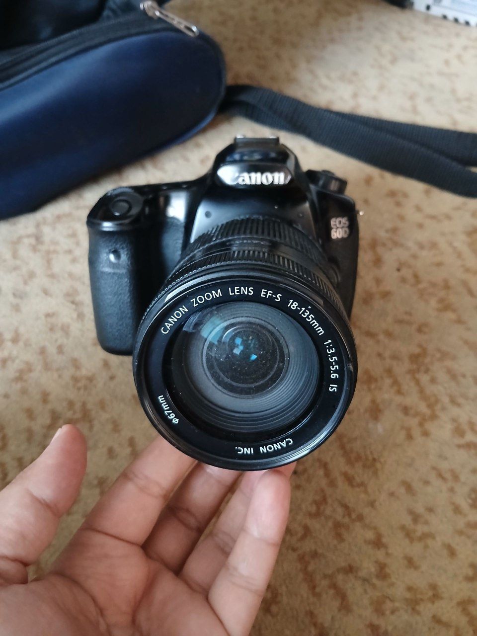 Canon 60d srochni foto uchun ideal variant