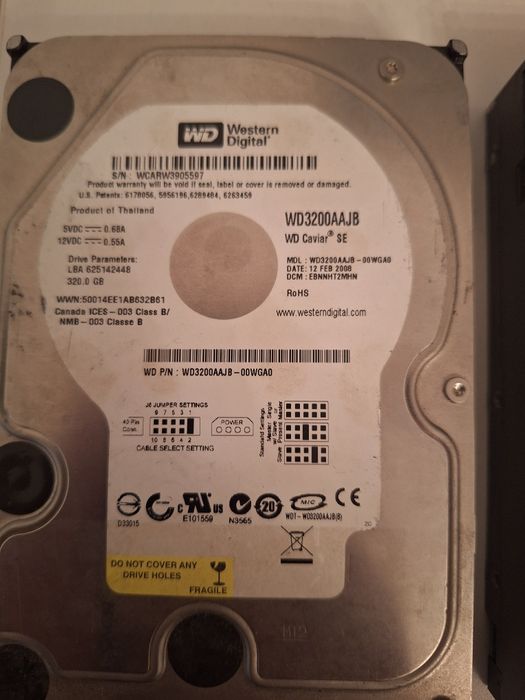 Hard disk diferite dimensiuni