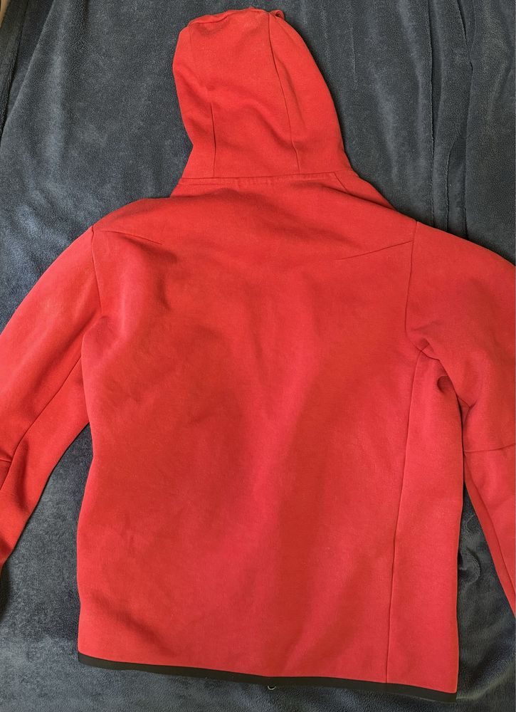 Nike tech fleece red: Найк тек флийс червен