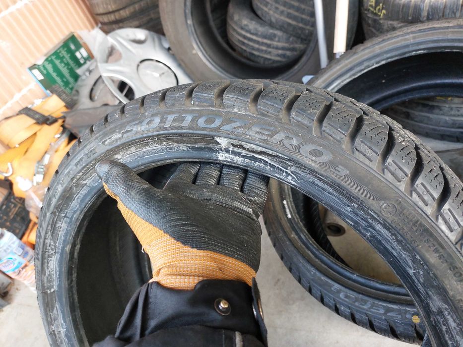 2бр.зимни гуми PIRELLI 205/40/18 86V DOT 2722
