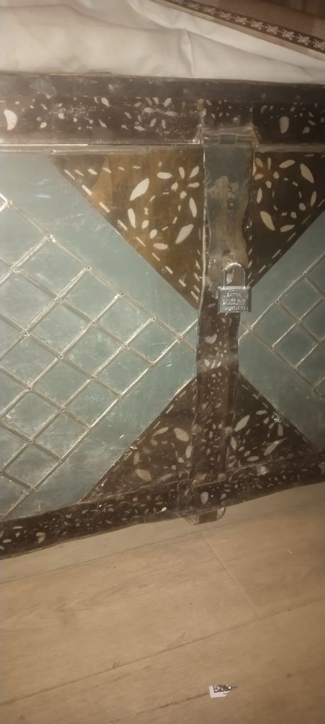 Сундук старого образца