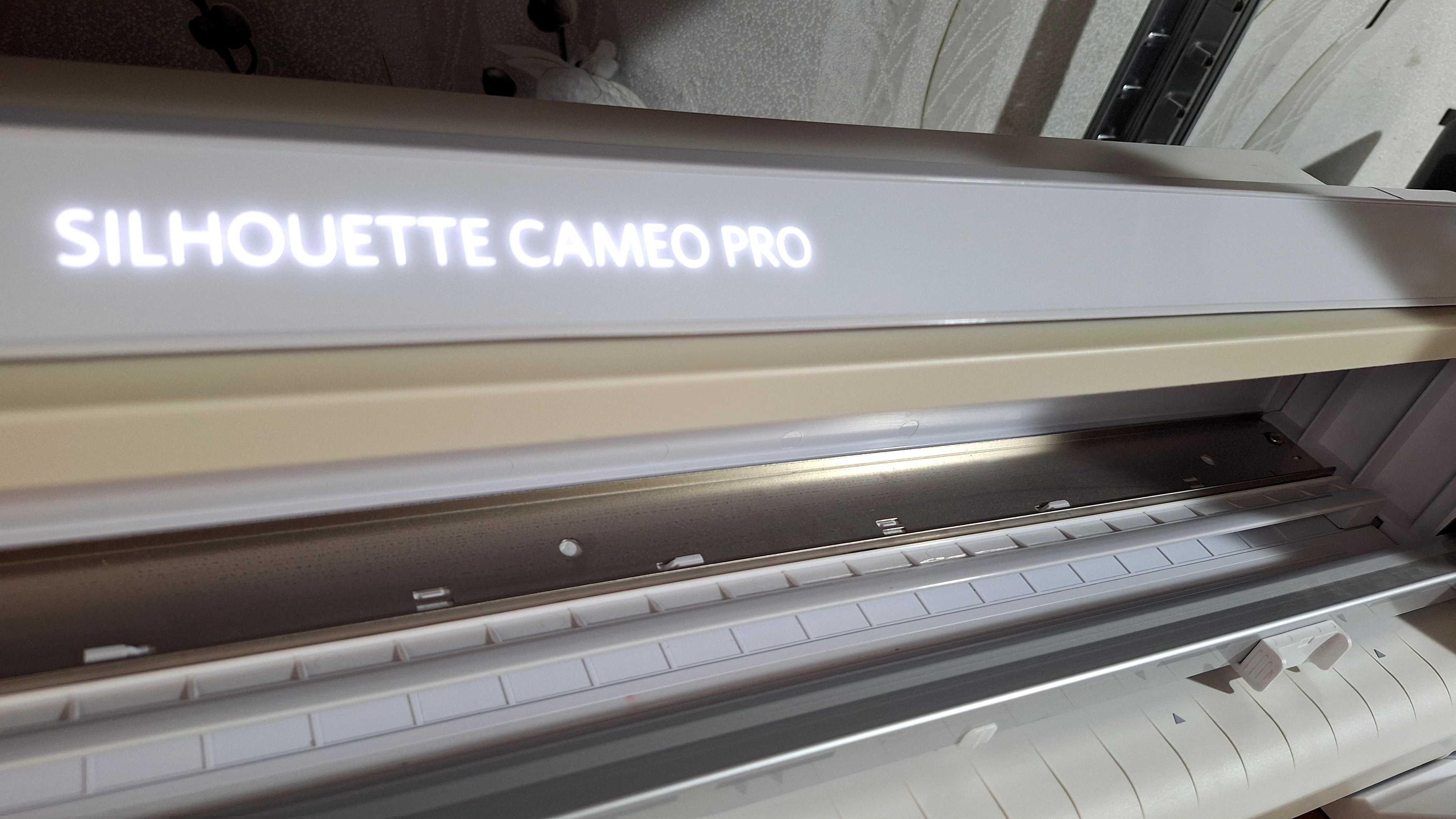 Silhoette Cameo Pro 4 Режещ плотер