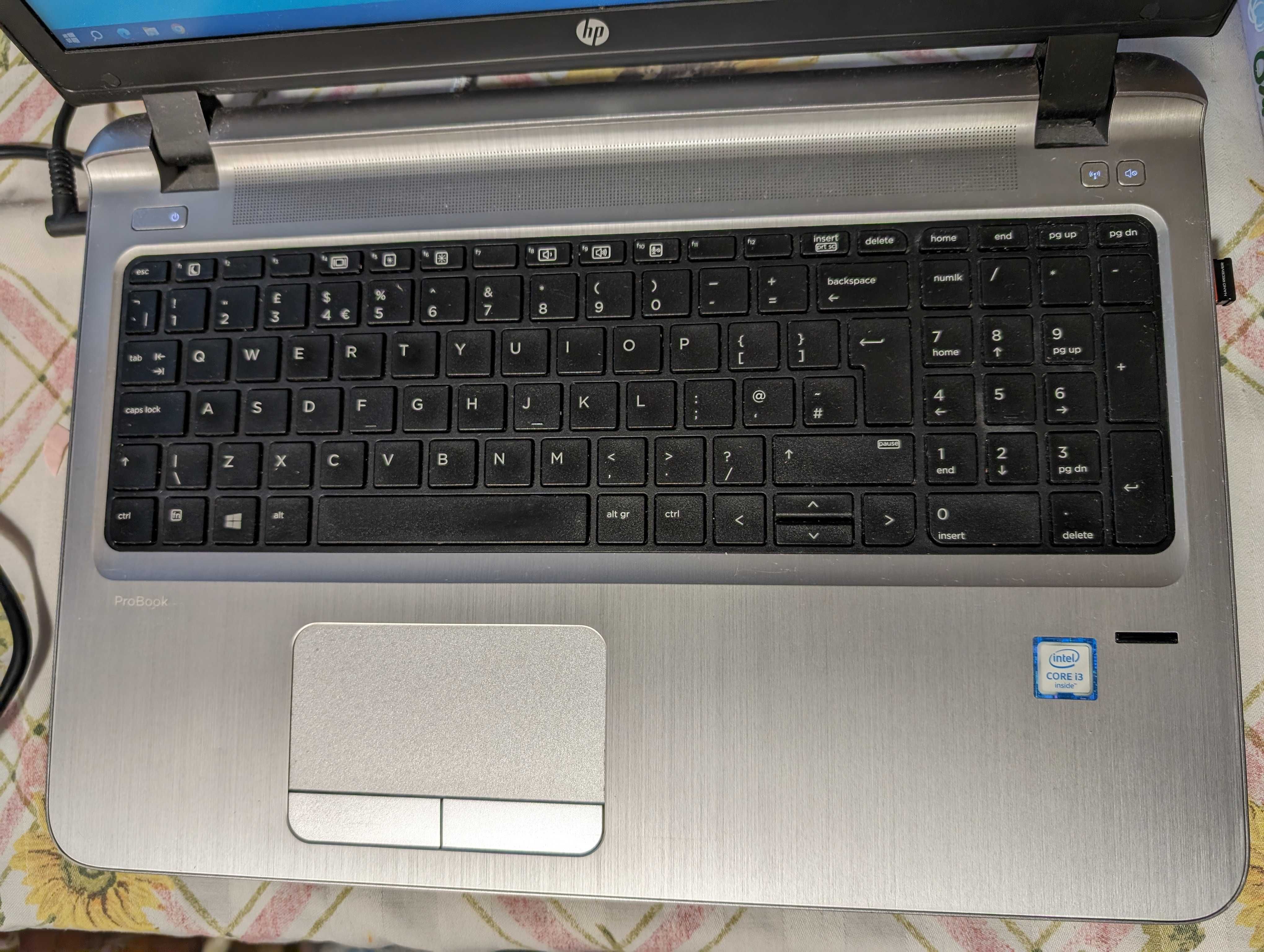лаптоп HP Probook 450 laptop Windows 10 Pro активиран Перфектен