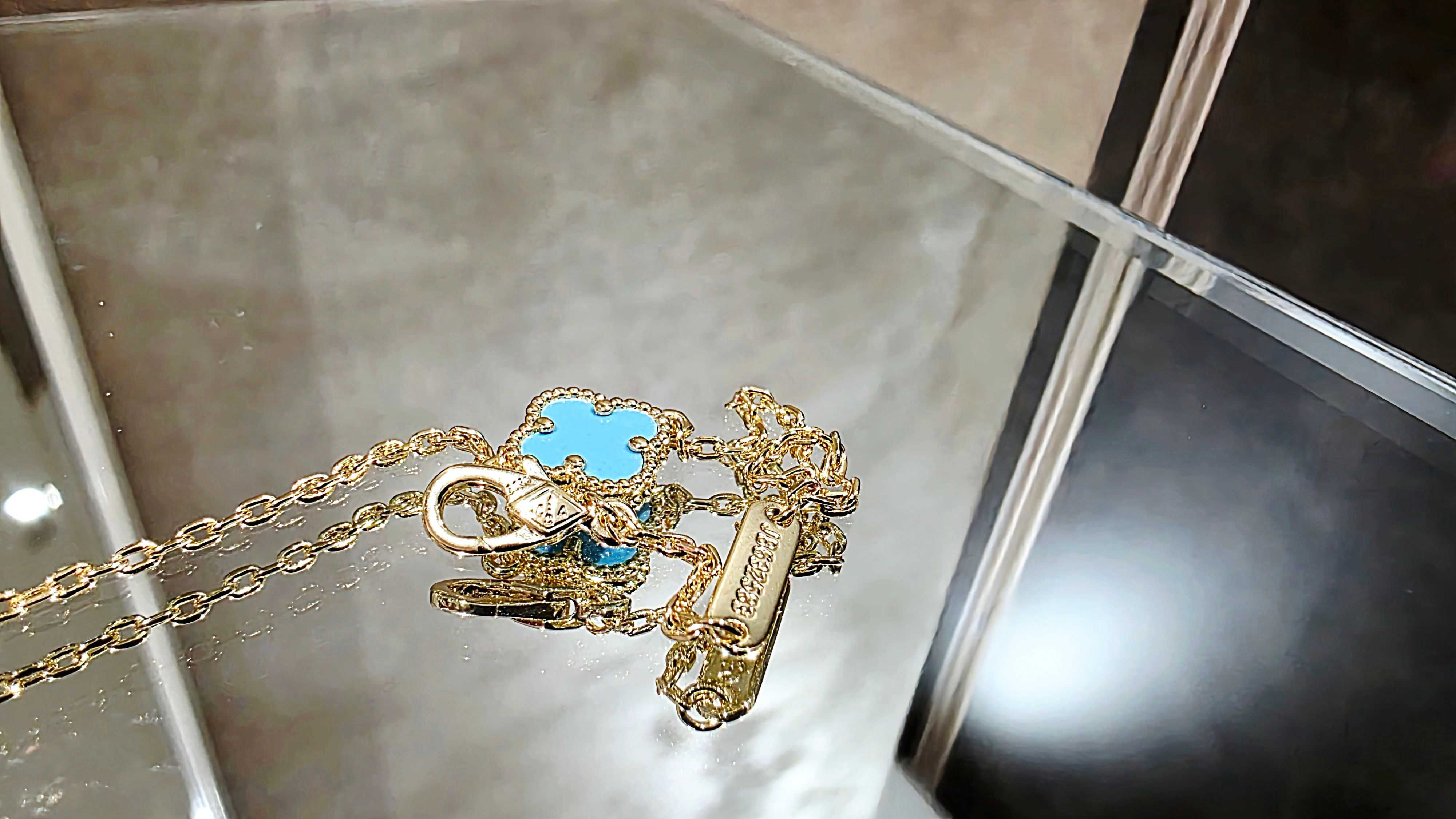 Van Cleef & Arpels VCA Gold Turquoise Sweet Alhambra Дамска Гривна