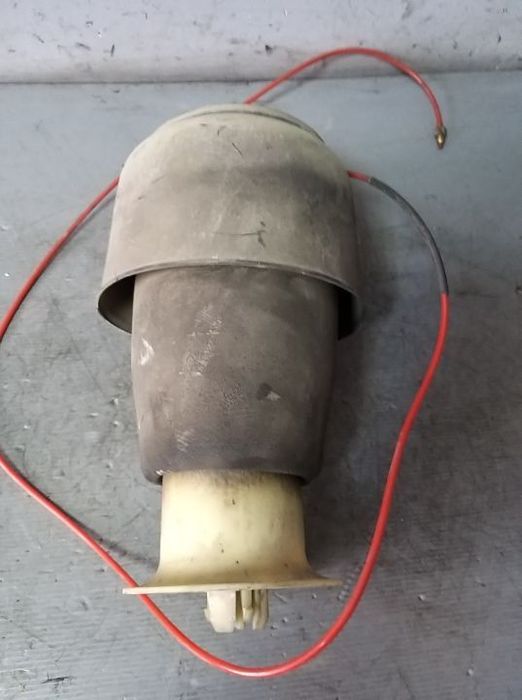 Amortizor perna aer stanga spate bmw serie 5 f11 dupa 2010 f3075142010-0