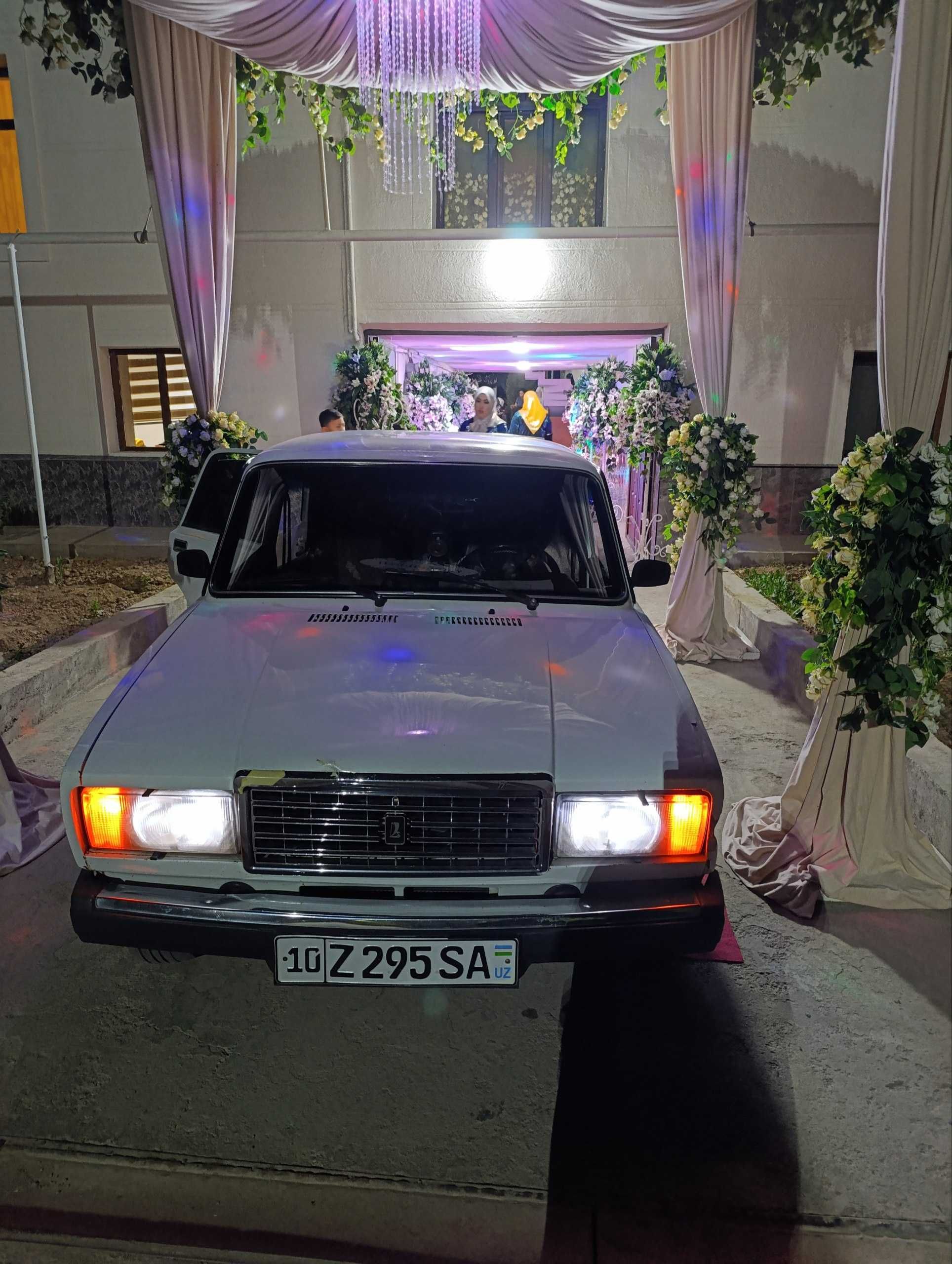 Vaz 2107 sotiladi
