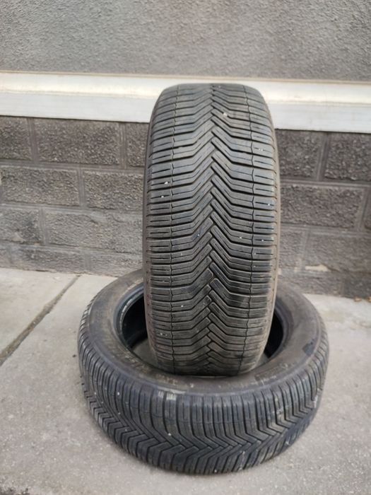 Vând 2 Cauciucuri 235/55/19 M+S Michelin Cross Climate DOT 2022
