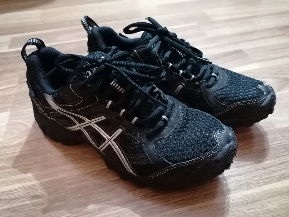 Asics Gel Trail Lahar 5 GTX Silver- Black
37 24cm