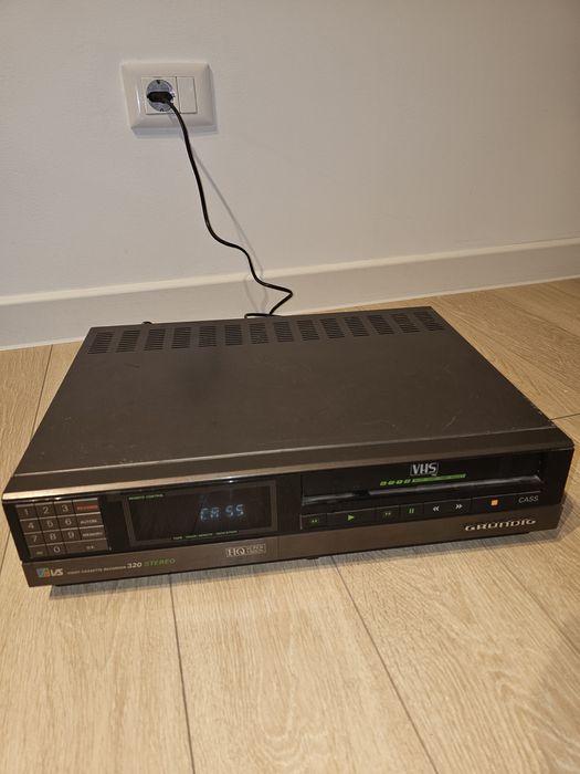 VHS Grundig 320 stereo