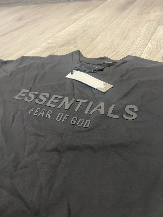 Tricou essentials