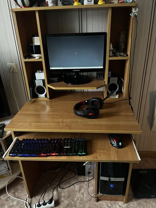 Продам компьютер вместе с рабочим столом