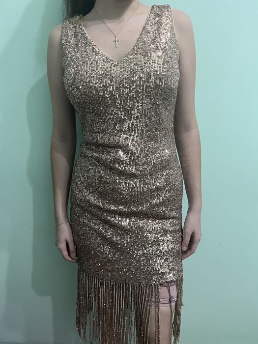 Женское вечернее платье