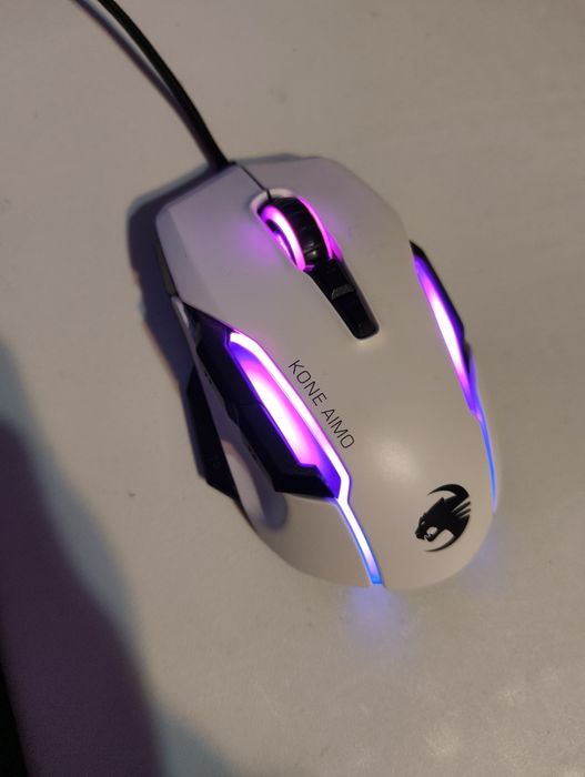 Mouse Roccat Kone Aimo in stare foarte buna