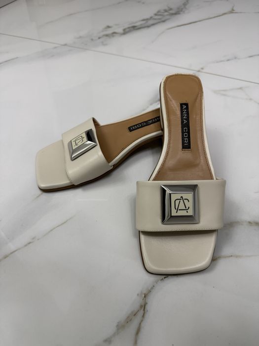 Papuci din piele Anna Cori