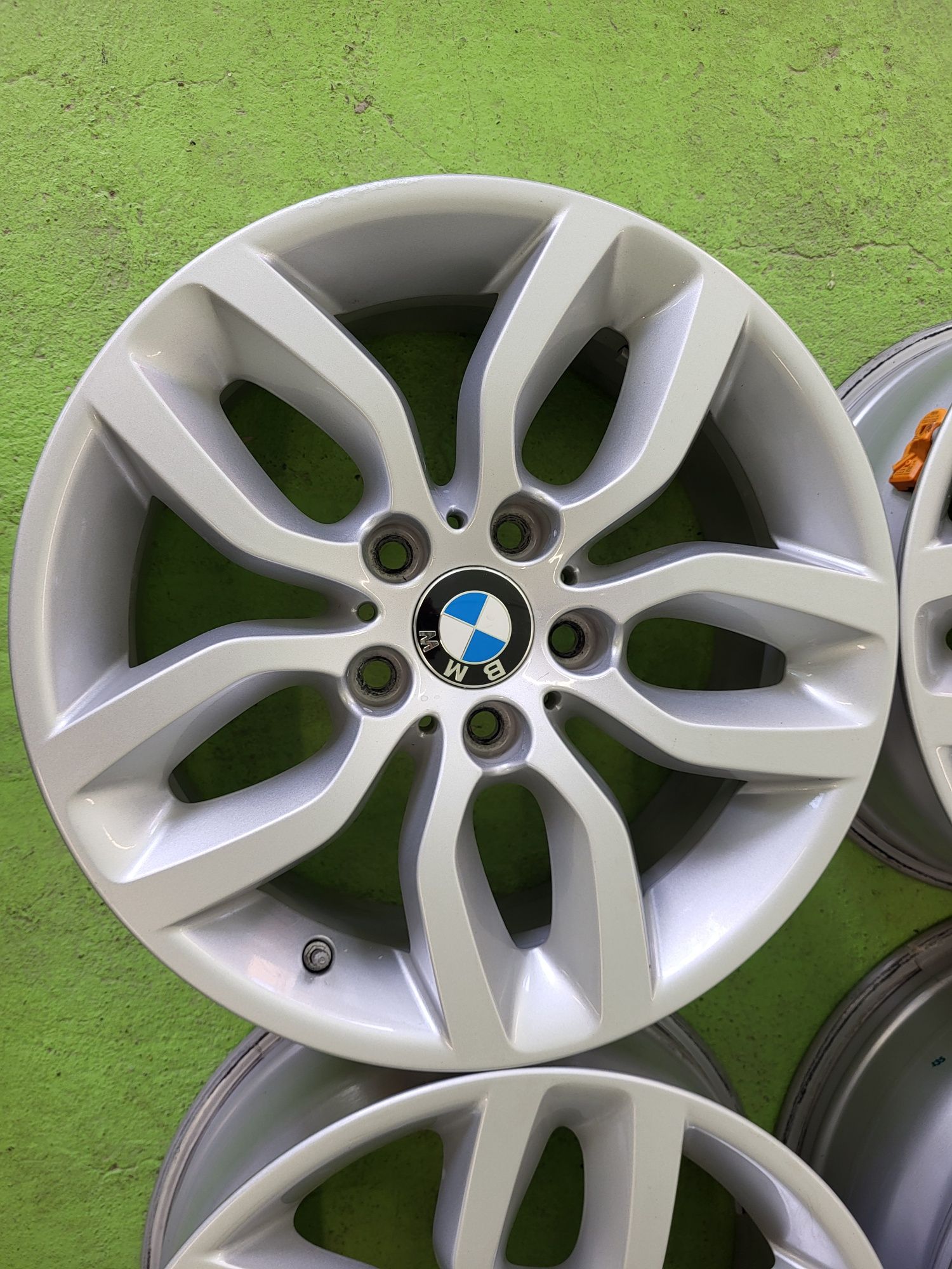 17 5x120 Bmw X3 F25 X4 лети джанти 5х120 бмв х3 датчици