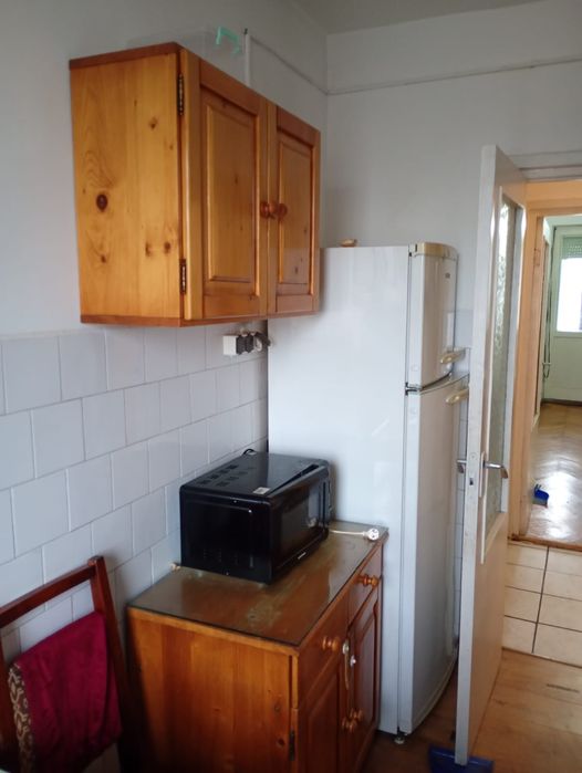 Vând apartament 3 camere + living