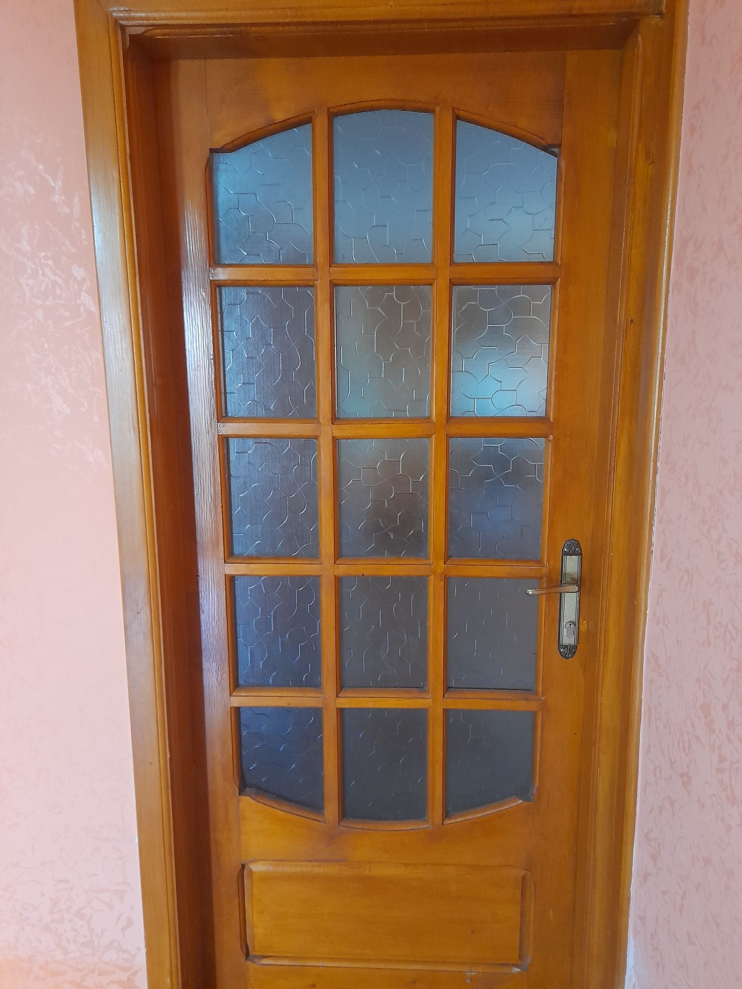 usi interior lemn brad