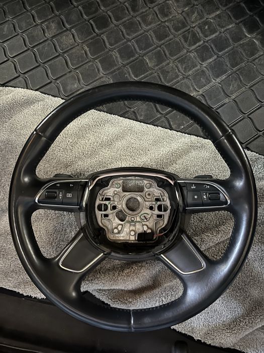 Audi волан с кожен ейрбег